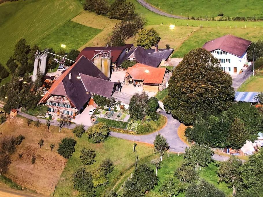 Ferienwohnung Auf Bauernhof Mit Hotpot Und Sauna Sumiswald Zewnętrze zdjęcie